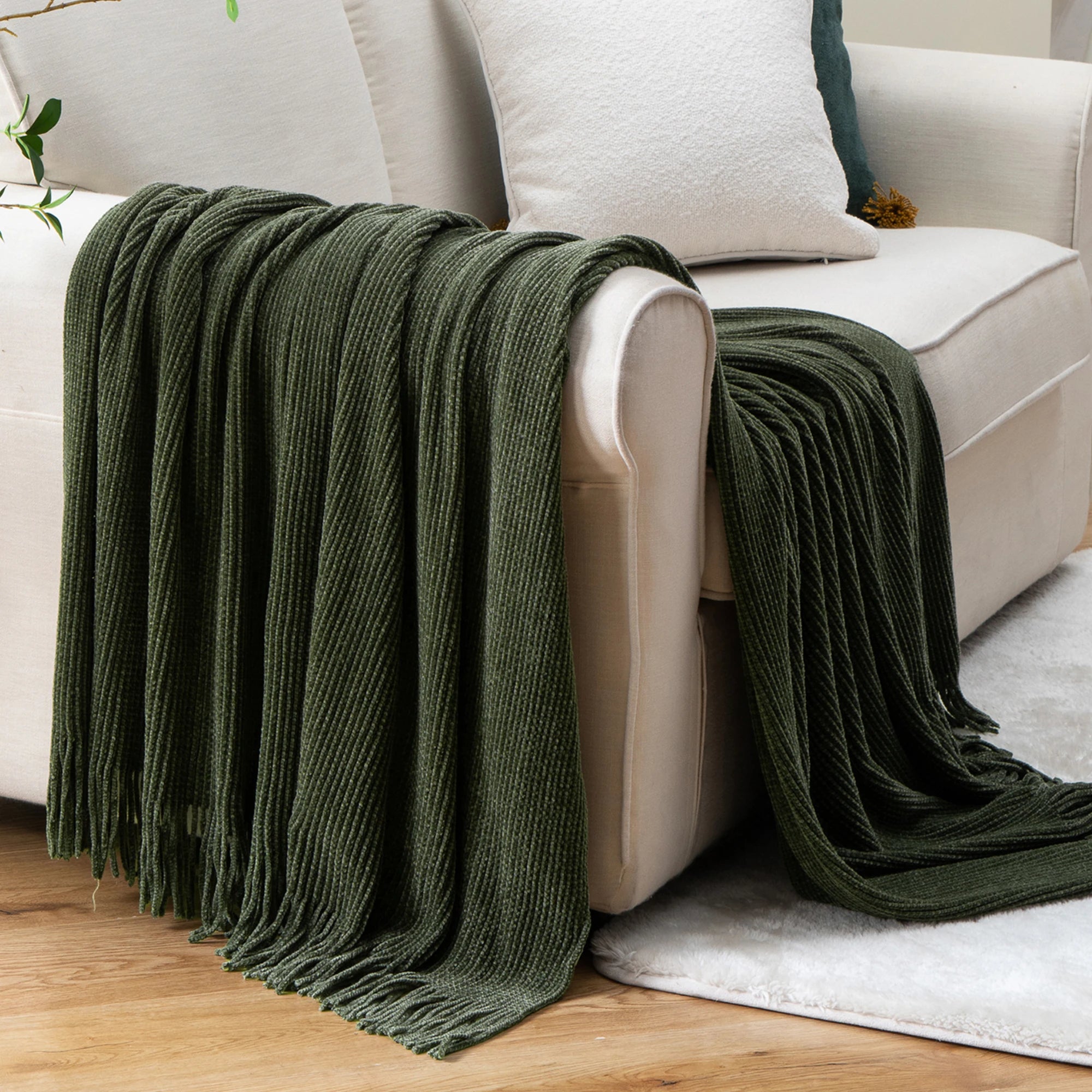 Battilo Soft Chenille Knit Blankets with Tassels Green Plaid Throw Blanket for Bed Couch Decorative Sofa Blanket Bedroom Decor