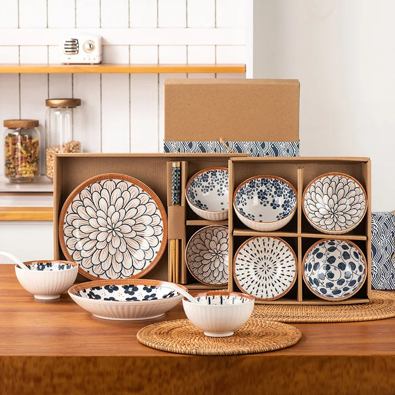 Luxury Baby Adult Dish Ceramic Japanese Style Cute Tableware Set Underglaze Color Process Fruit Food Feeding Bowl Gift Creative